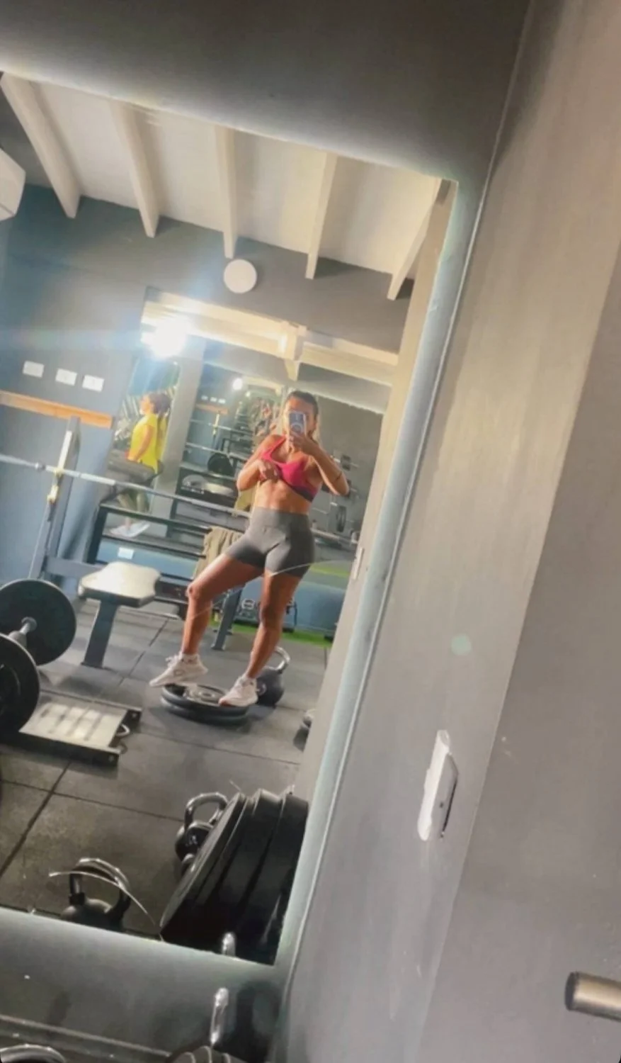 Milf de 40 se cree que tiene 18 🤤🤩🥵🔥❤️😍 image 23