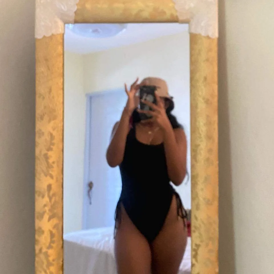 Pool Day 💦👙 image 4