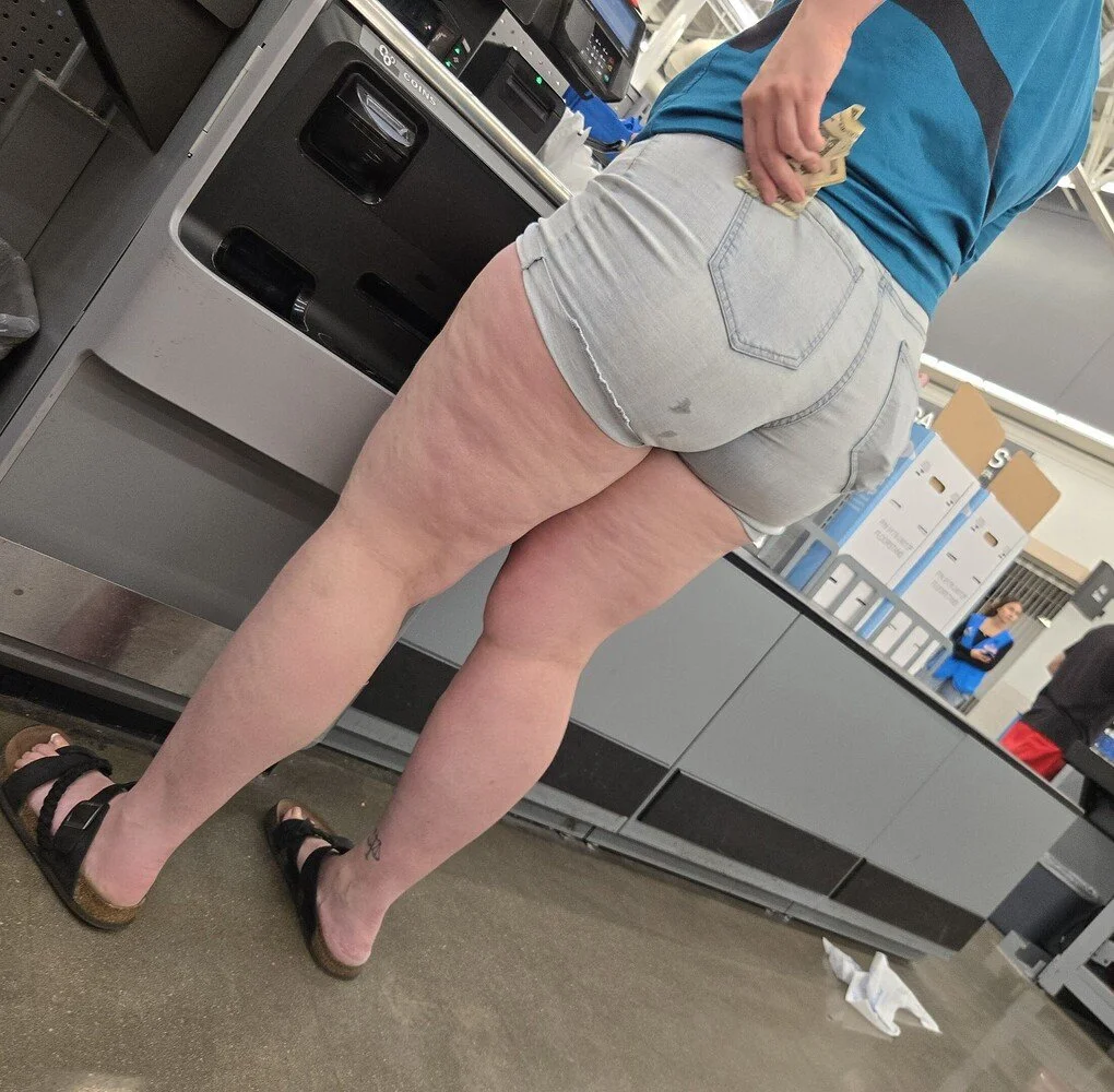 white pawg big booty snowbunny image 11