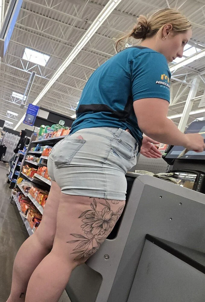 white pawg big booty snowbunny image 13