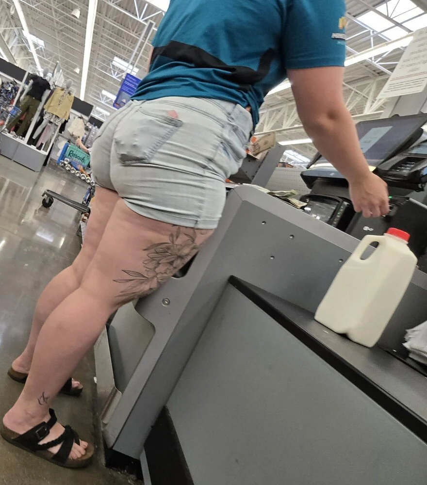 white pawg big booty snowbunny image 3