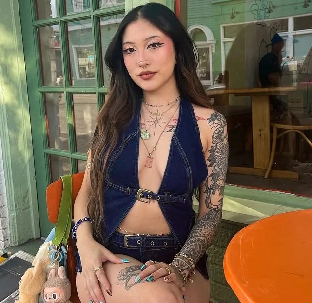 Inked teen beauty fucks and begs for facial main image