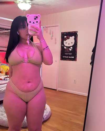 Can’t stop gooning to my cousin’s IG cover image