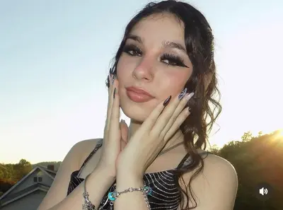 Trib my gf little sister and I’ll send you my gfs leaks. cover image