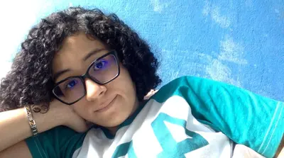 cacheada peituda (curly busty) cover image