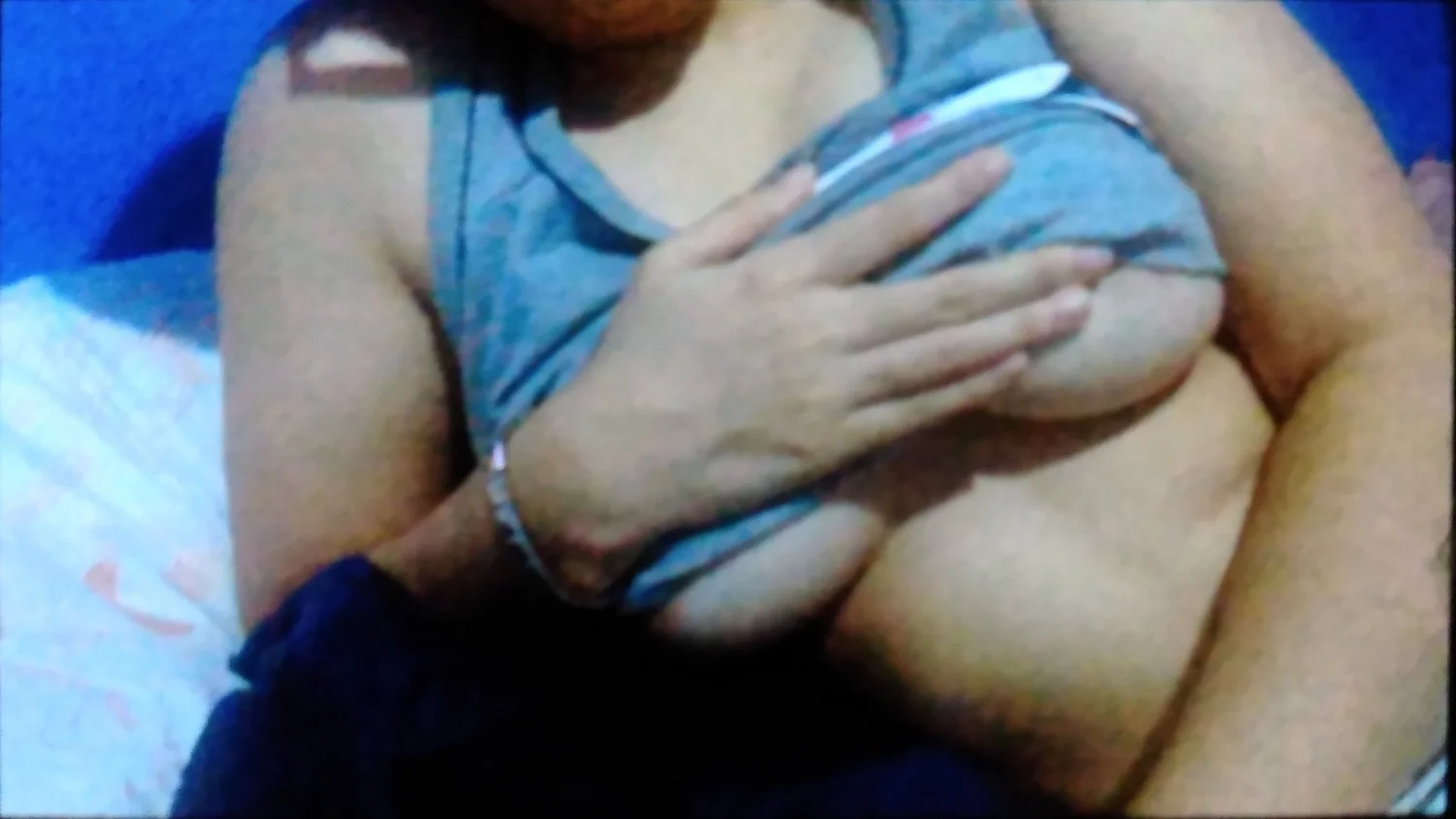 cacheada peituda (curly busty) image 8