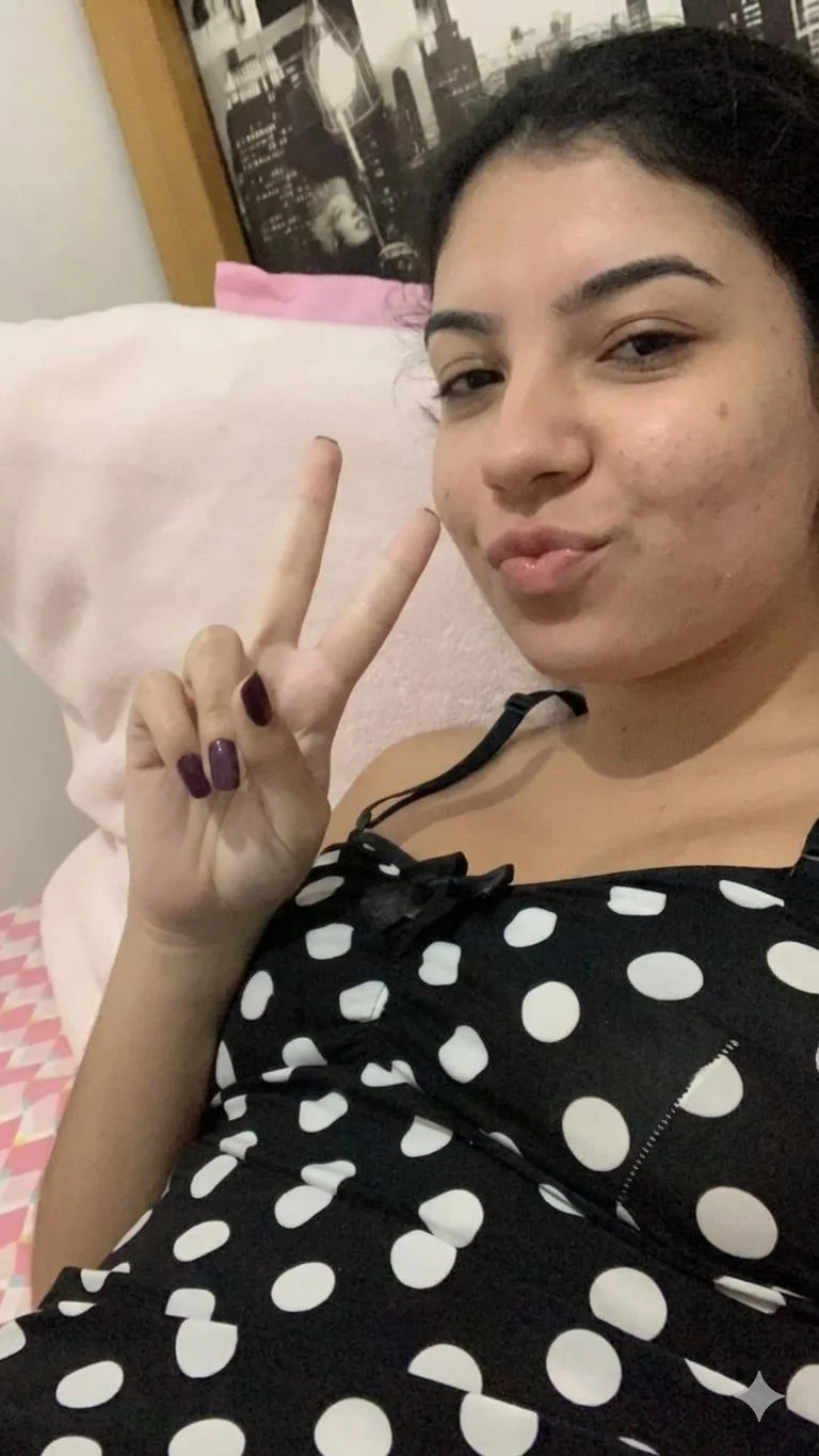 vazou novinha safada na siririca image 4