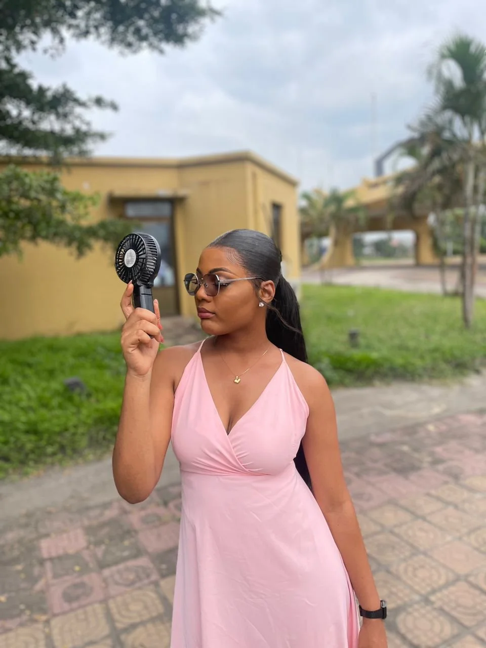 Vazou 🇦🇴 mulataa se picar dedo 🤤😍😋 image 2