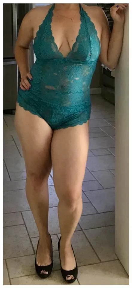 Amy 51 image 22