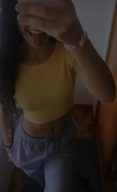 Novinha Tuga rabuda e peituda cover image