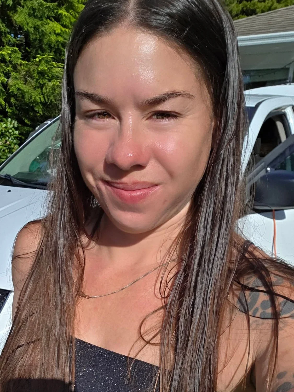 VVG une belle salope d'origine autochtone image 11