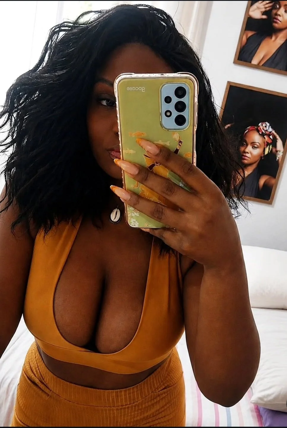 Thais maravilhosa (preta gostosa) image 2