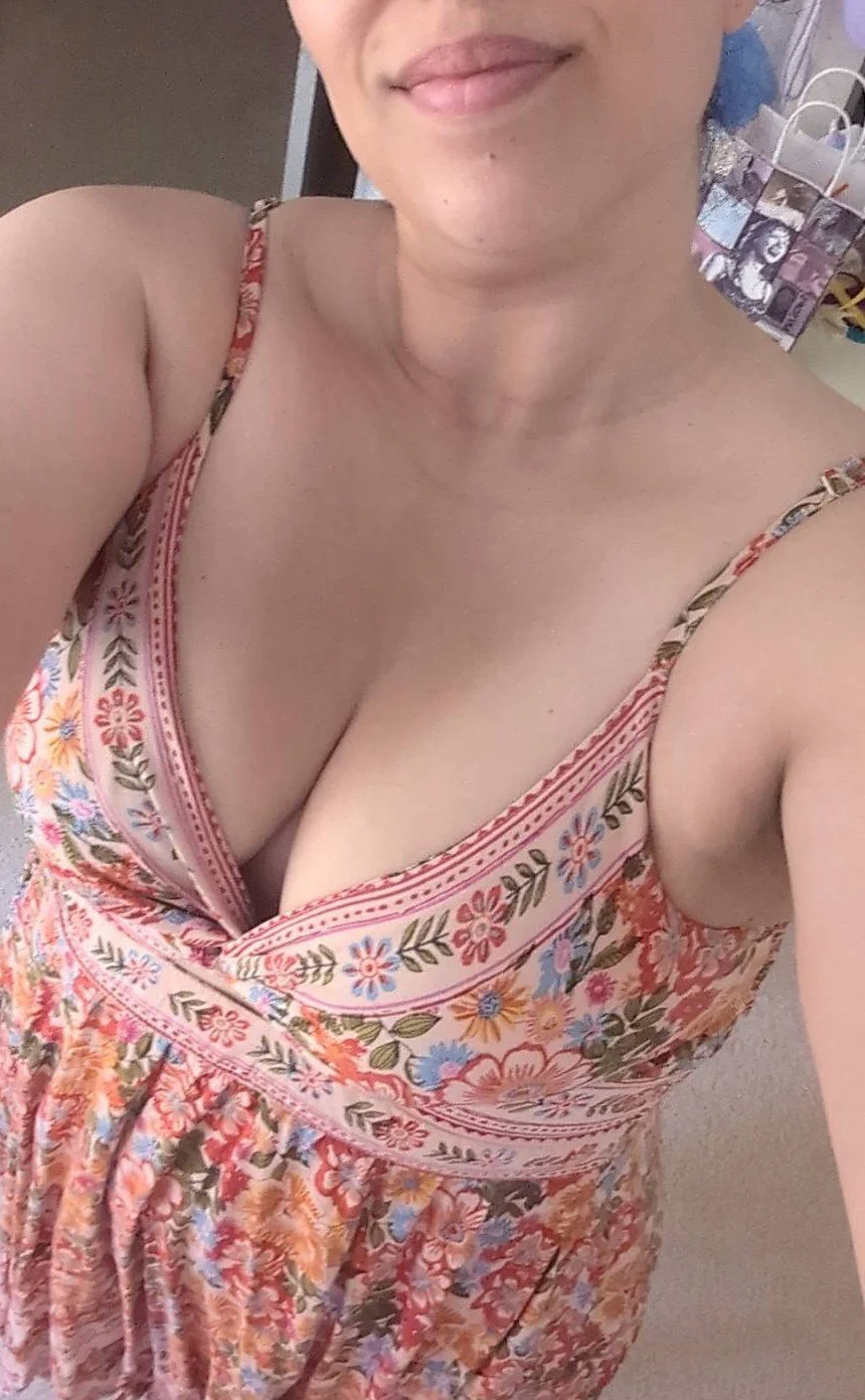 Latina milf wife thick ass image 8