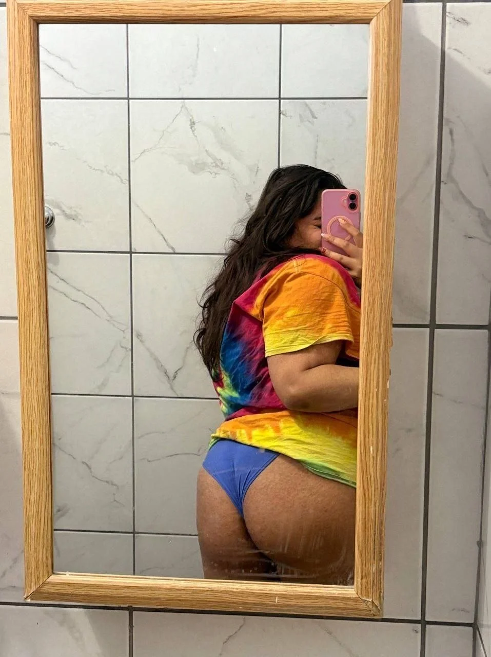 Chubby girl is fucking horny . image 5