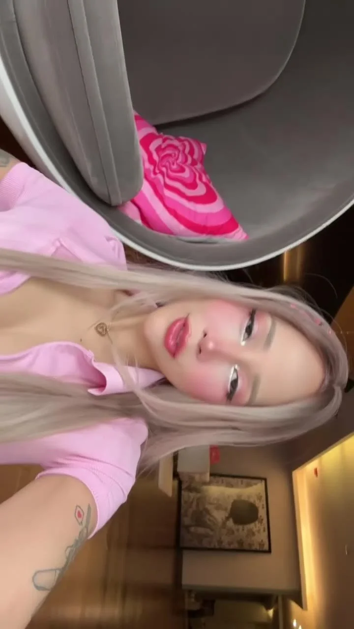 🔞 hot asian blonde slut pink top perfect face horny tight pussy 🫦💦 See my OF main image