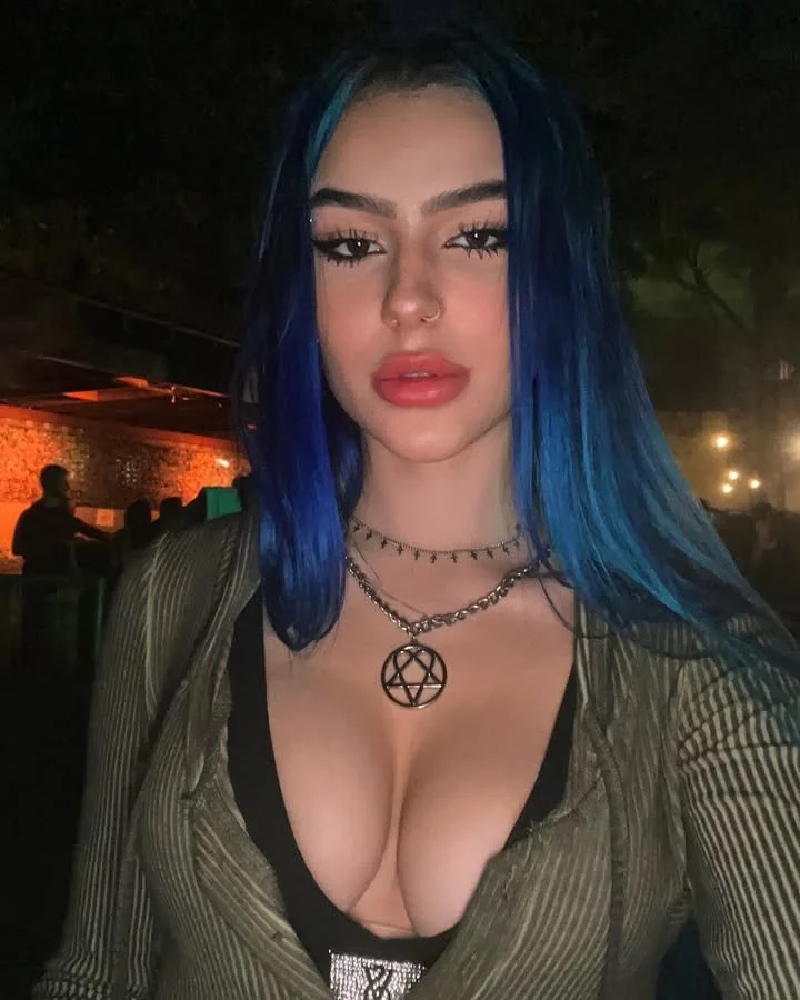 belle kaffer image 2