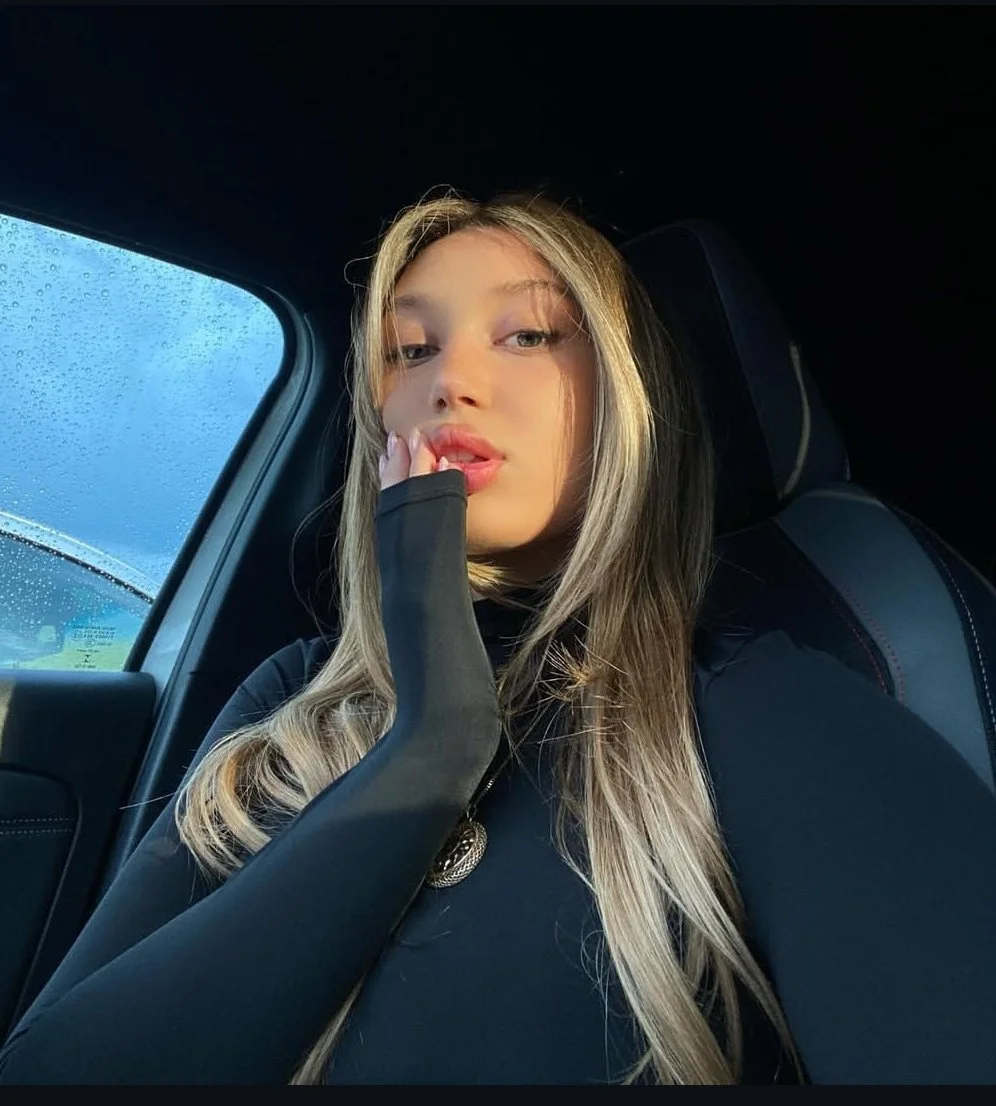 Shameless baddie teen slut Jana showing pussy image 10
