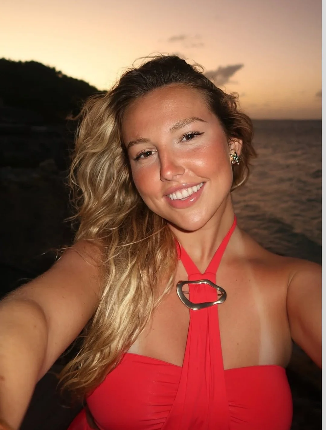 Daphnee.. Une belle blonde avec un corps de rêve. image 2