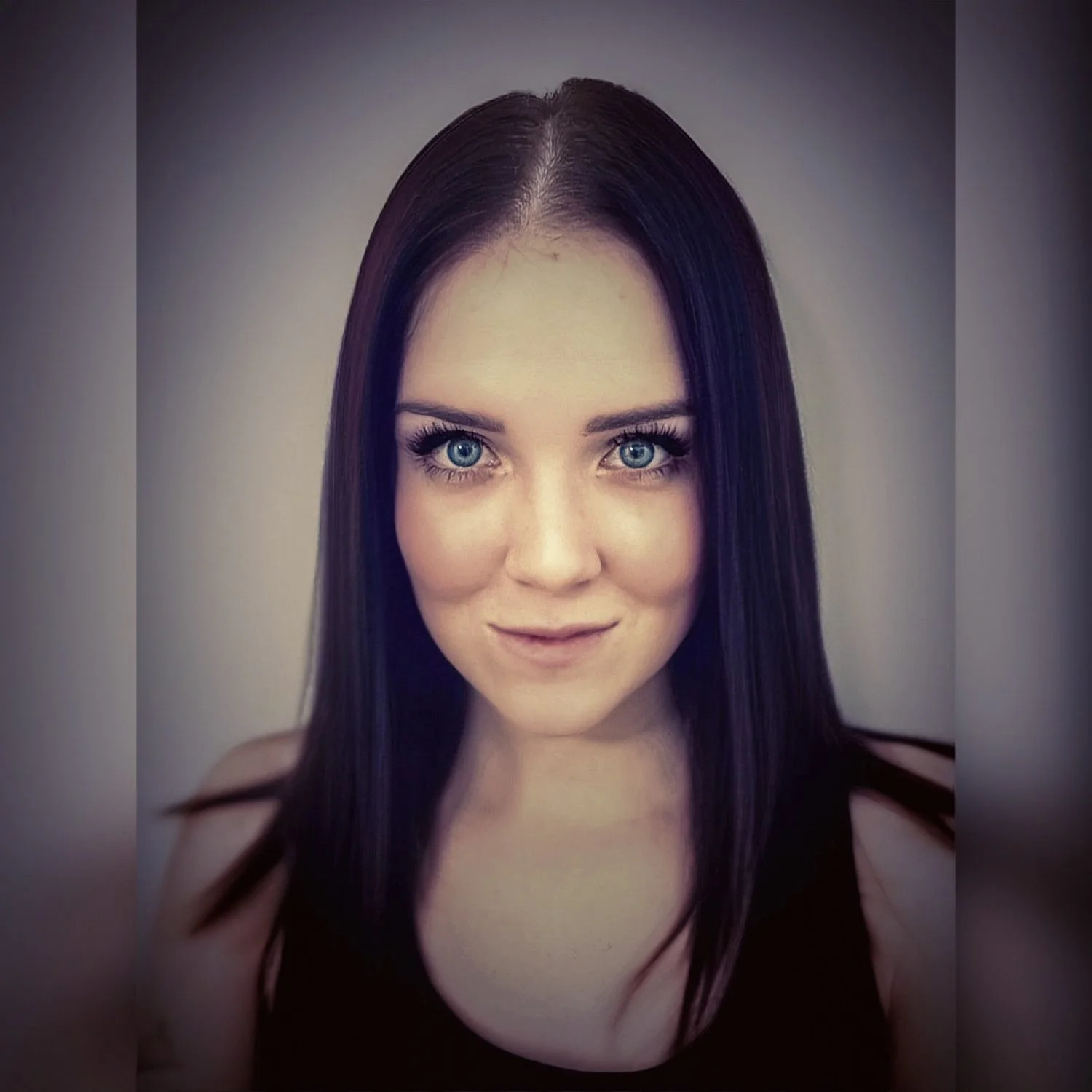 German slut shares her pictures! image 4