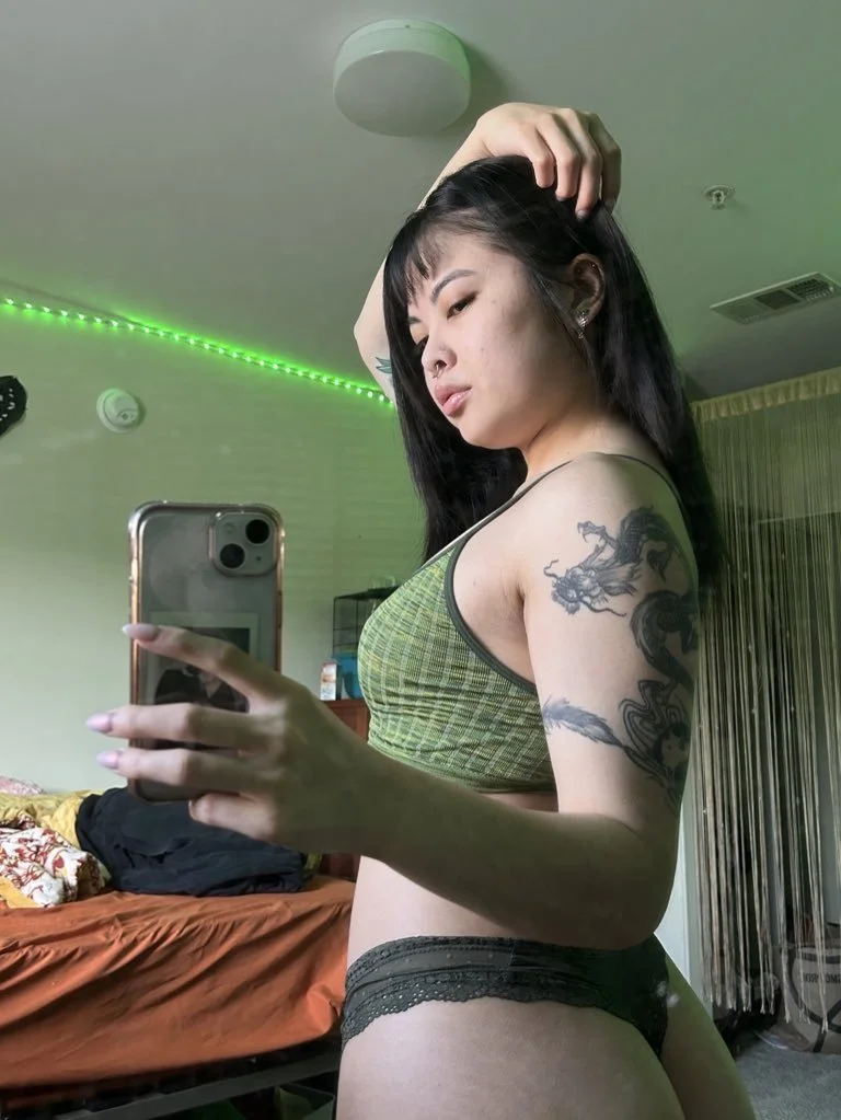 🍑📱 Booty Selfie main image