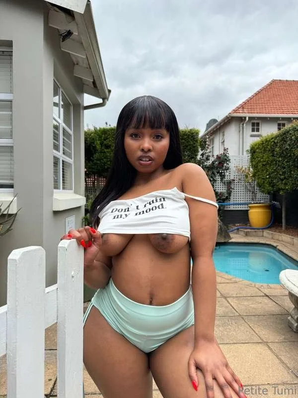 The hottest chick here African goddess image 27
