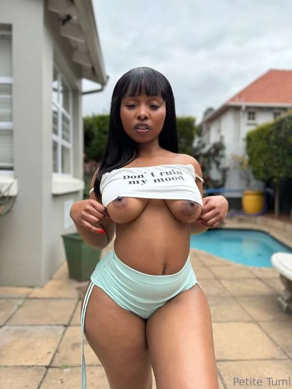 The hottest chick here African goddess image 6