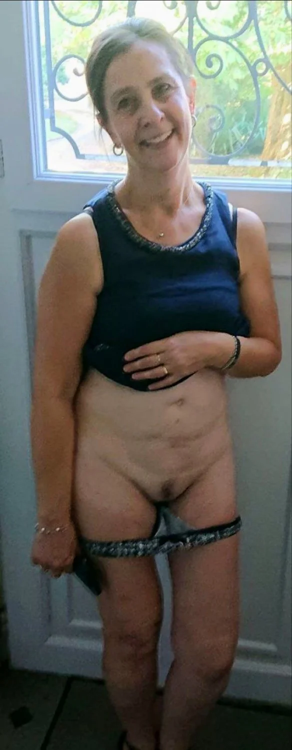 Amateur Mature Wife From Spain Undressed image 24