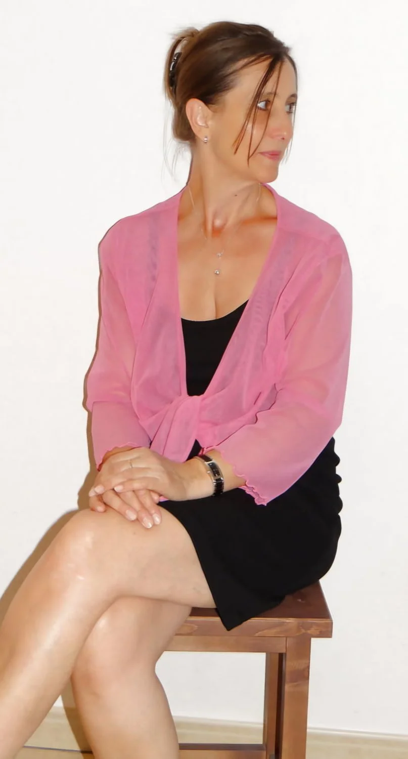 Amateur Mature Wife From Spain Undressed image 3