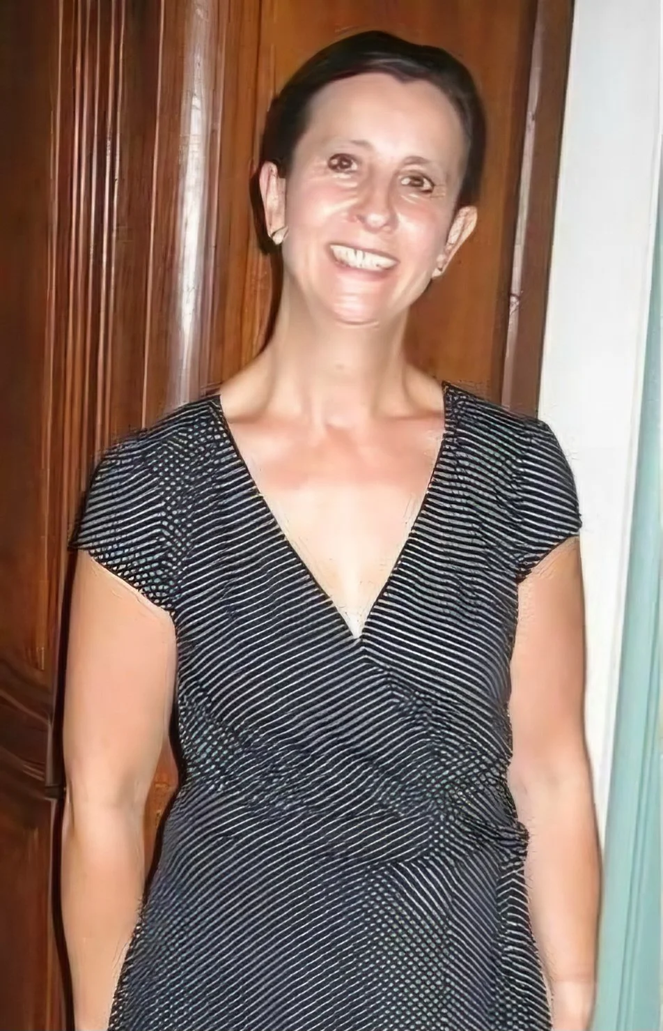Amateur Mature Wife From Spain Undressed image 5
