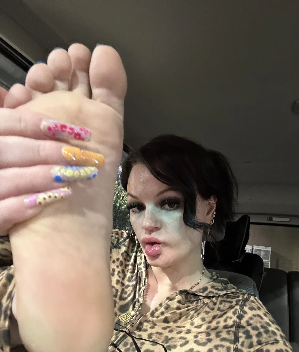 insta baddie feet image 13