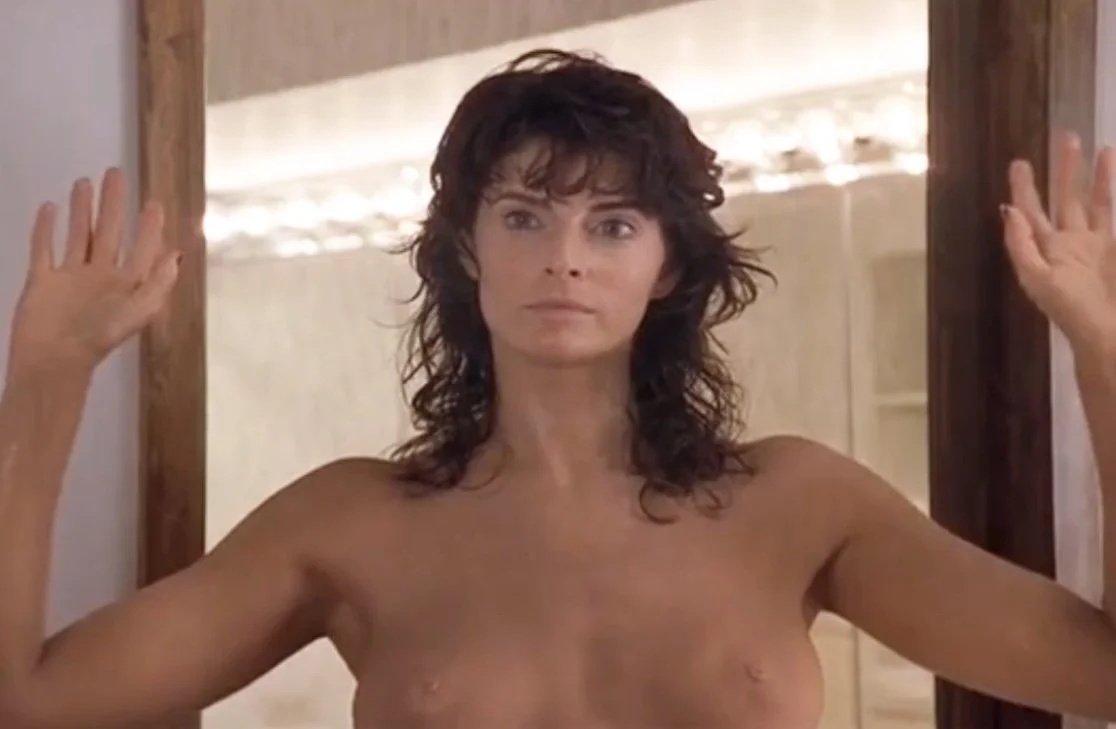 Joan Severance drops towel - See No Evil - Classic ENF image 5