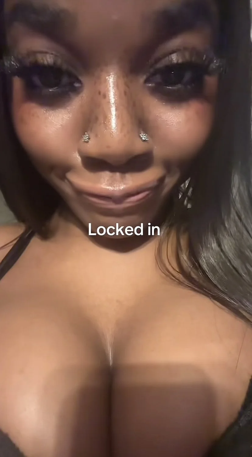Dumb Ebony slut image 3