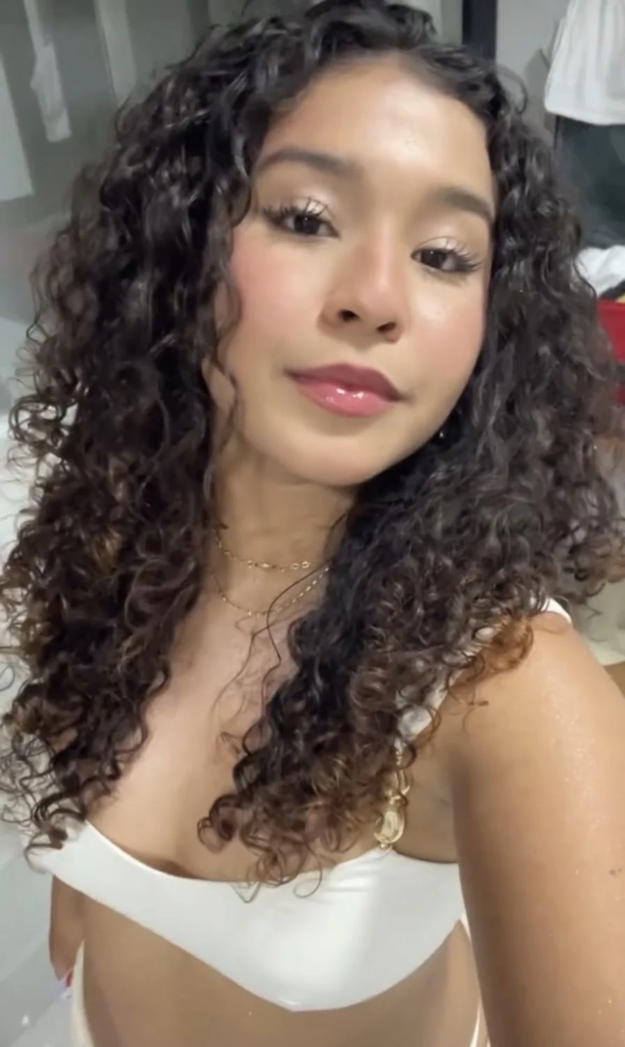Ana Kelly muito safadinha em 4 paredes de Gv image 3