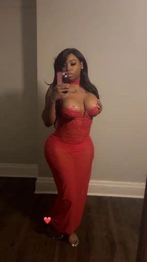 Gorgeous Ebony DamnSkyla image 14