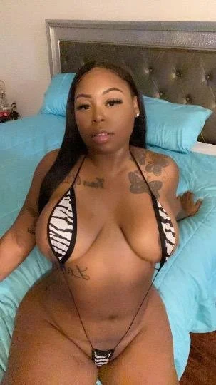Gorgeous Ebony DamnSkyla image 21
