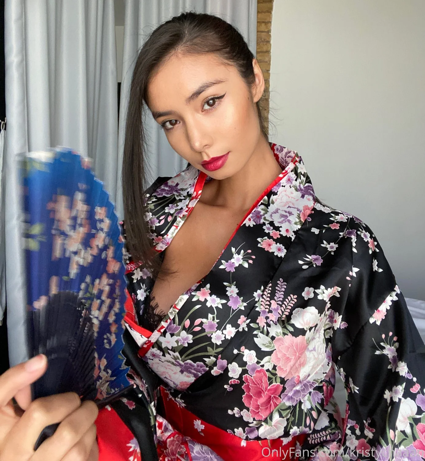 Asian Smokeshow image 31