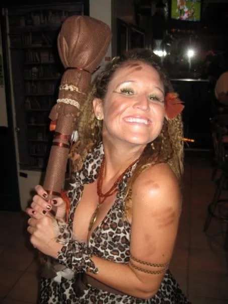 Props to Kelly for starting a business, but I’d rather see those titties and ass jiggle again image 7