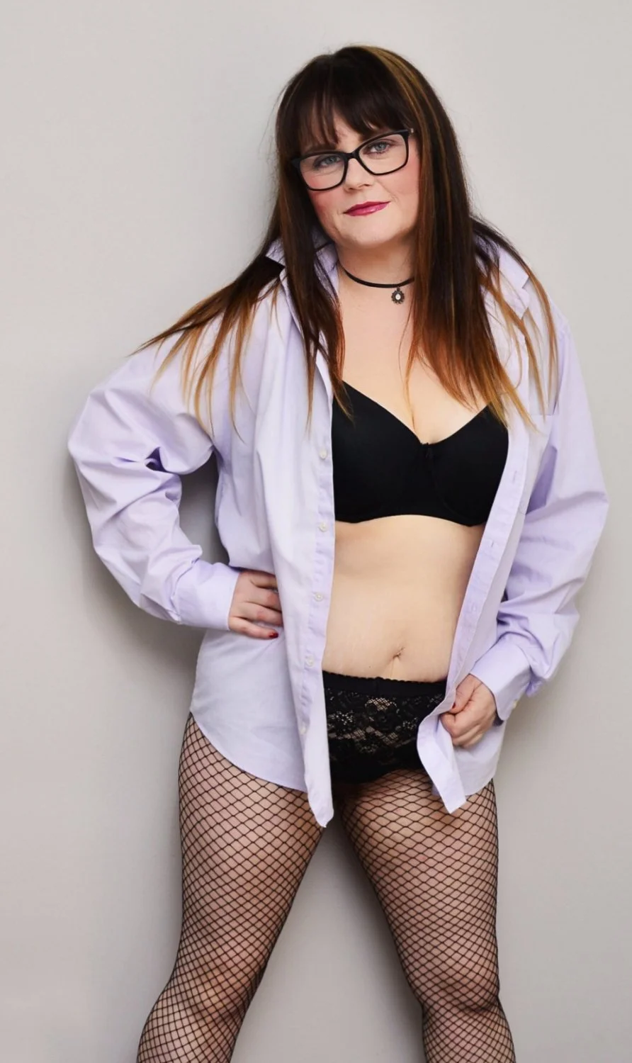 Amateur Sexy Young Brunette Poses image 44