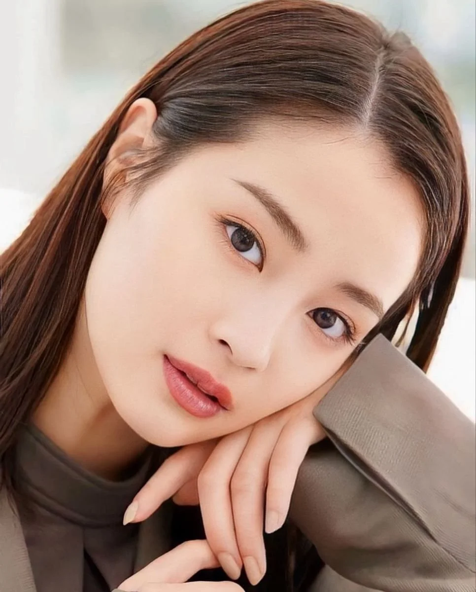 🔚Japanese　顔だけで抜ける　芸能人　広瀬すず　ソフトエロ　一発やりたい main image