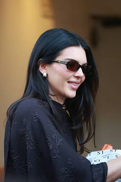 Kendall Jenner waiting for cum on her sunglasses cover image