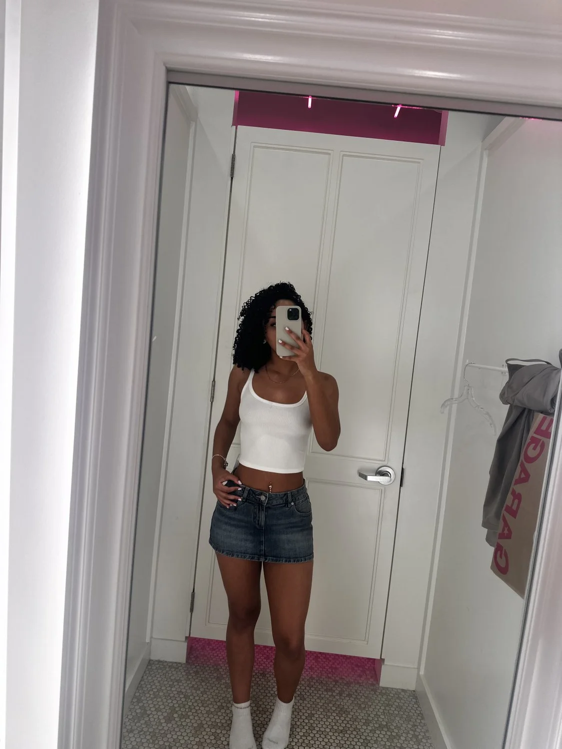Sexy lightskin main image