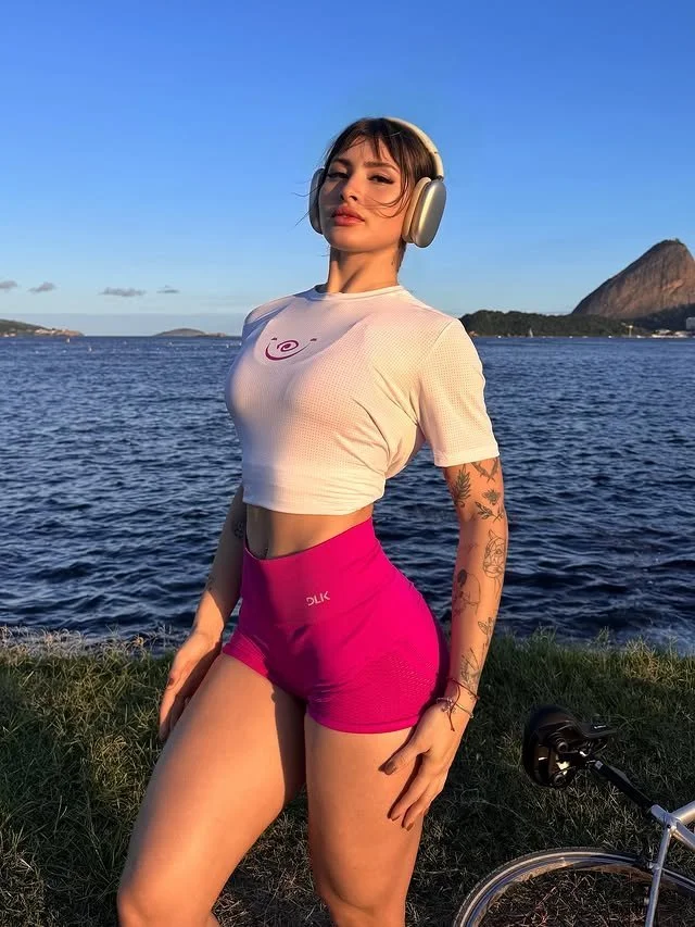 Agatha Sá gostosa😍🤤 image 13