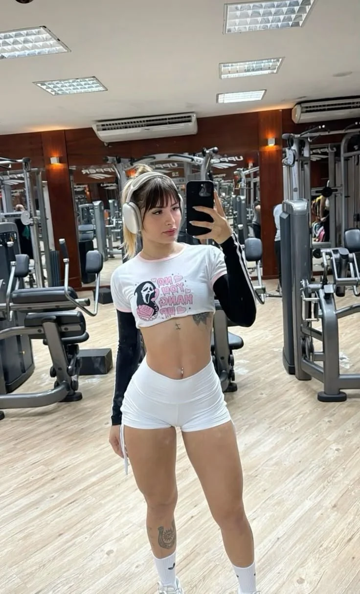 Agatha Sá gostosa😍🤤 image 5