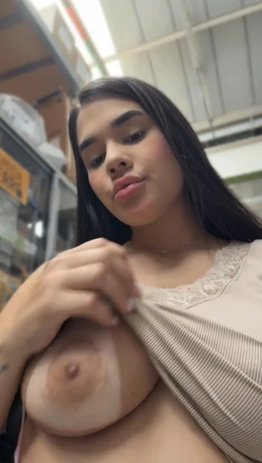 Flashing big titis image 4