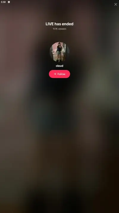 tiktok live cl0ud3vr4 twerk in skirt cover image