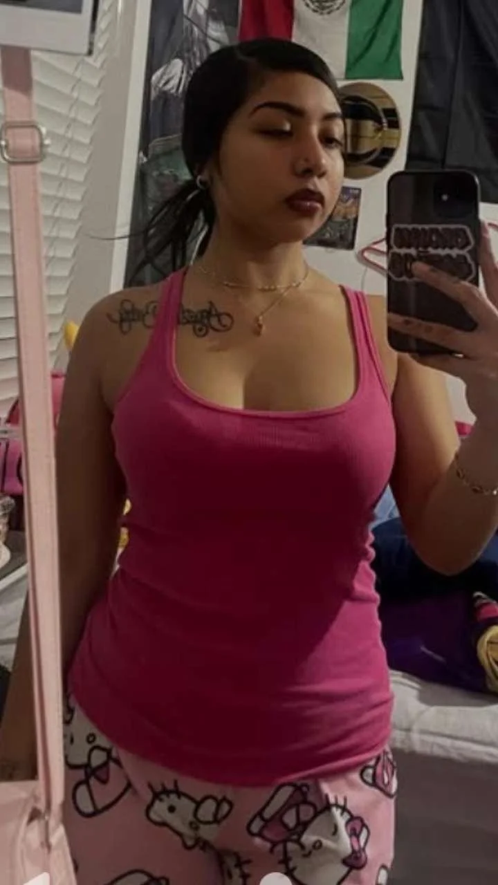 SoCal Latina Hoodrat image 11