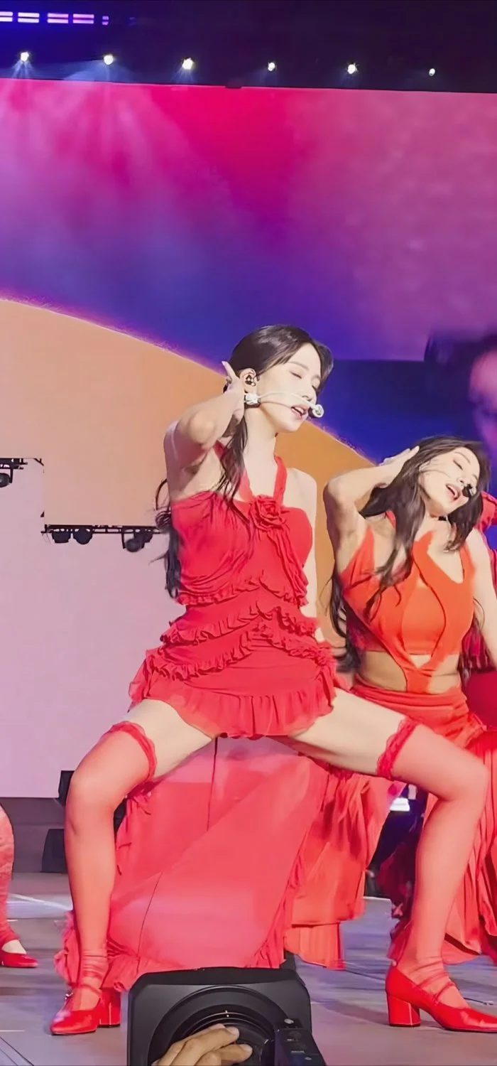 Tzuyu (Twice) Pictures 2 📷 image 19