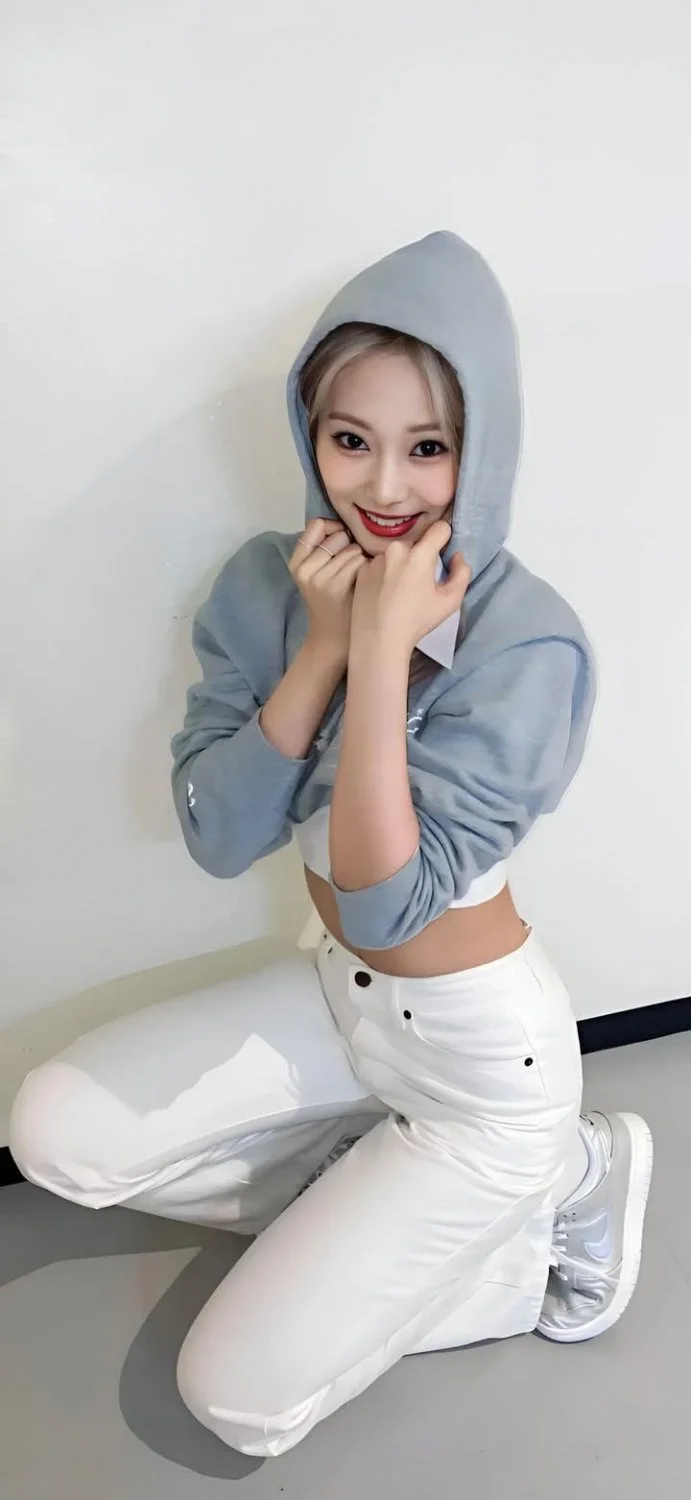 Tzuyu (Twice) Pictures 2 📷 image 7