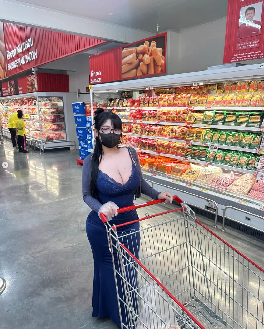thick asian image 4
