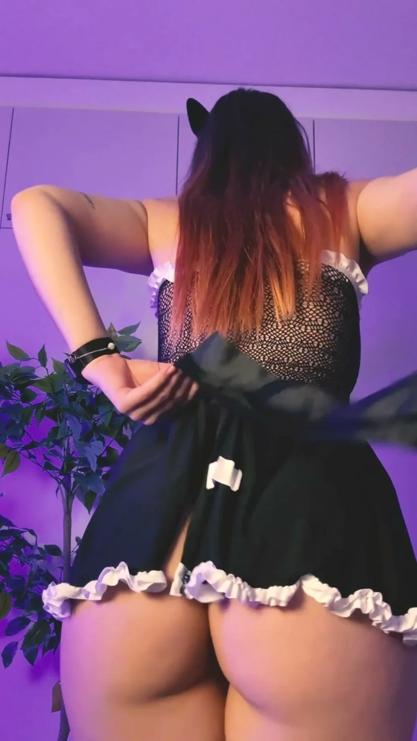 🔞 wild round ass nude slut cumming hard dripping 😈💦 See OF image 2